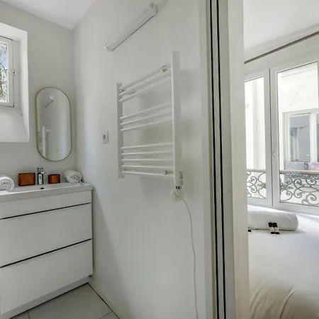 Marais Ecouffes Appartement *